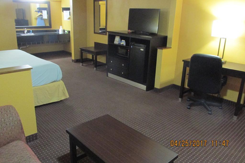 Americas Best Value Inn Byram Экстерьер фото