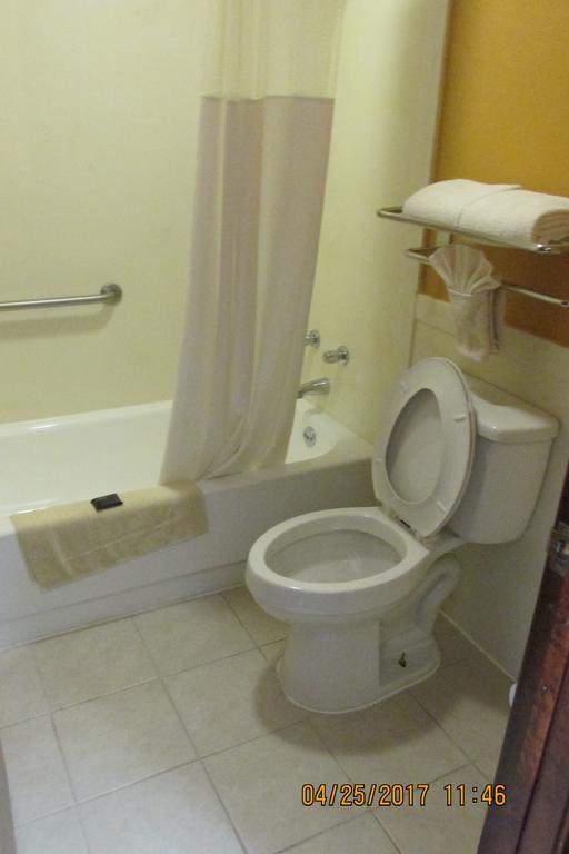 Americas Best Value Inn Byram Экстерьер фото