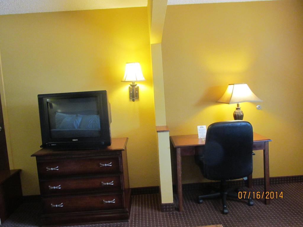 Americas Best Value Inn Byram Номер фото