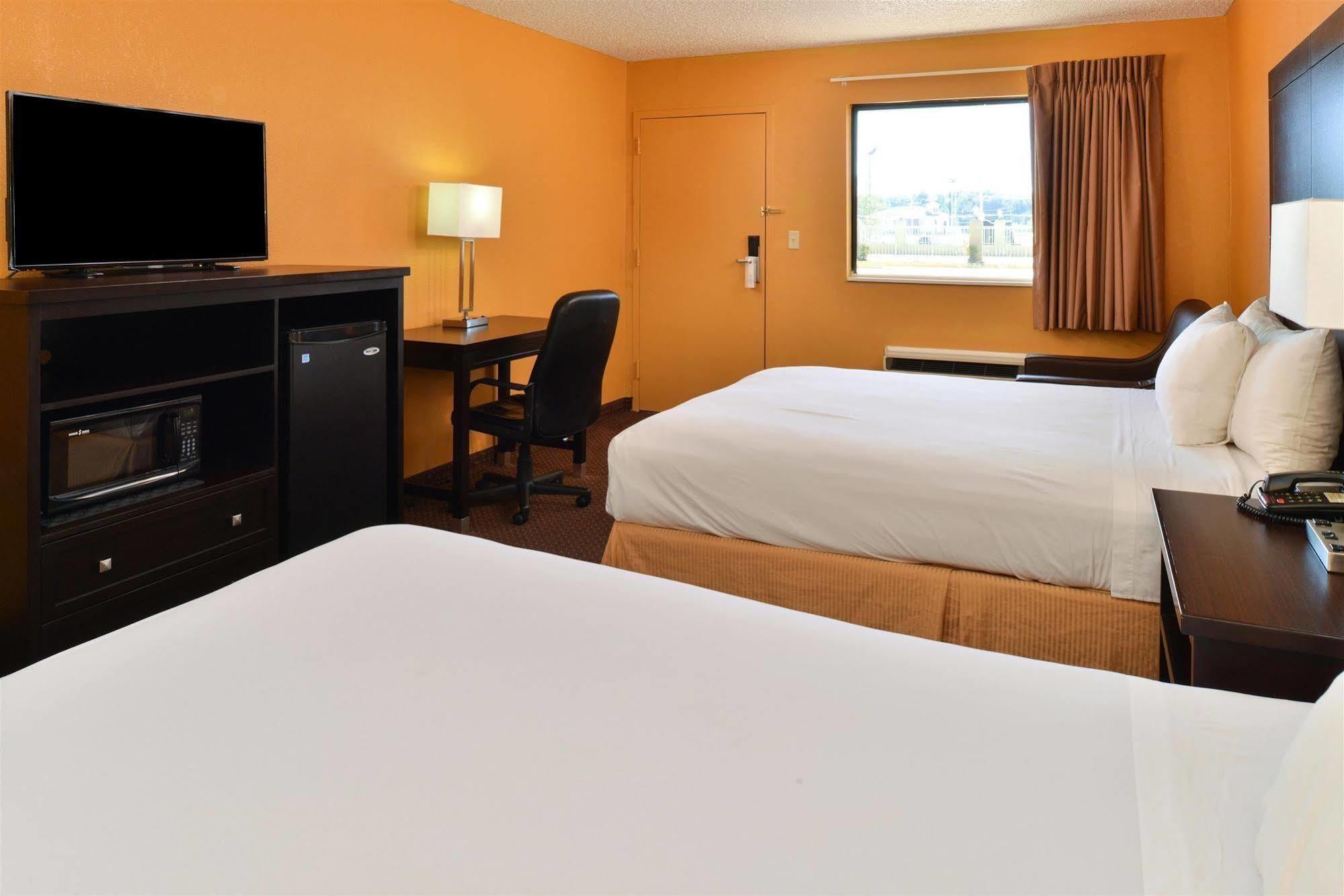 Americas Best Value Inn Byram Экстерьер фото